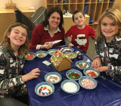 Connect and Remember Gingerbread Houses 2019
