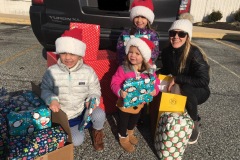 Secret Santa Volunteers